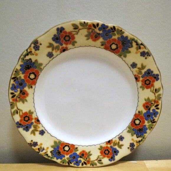 Aynsley Teacup Trio plus one extra Orphan Saucer Bone China A4500 England - Picture 5 of 8